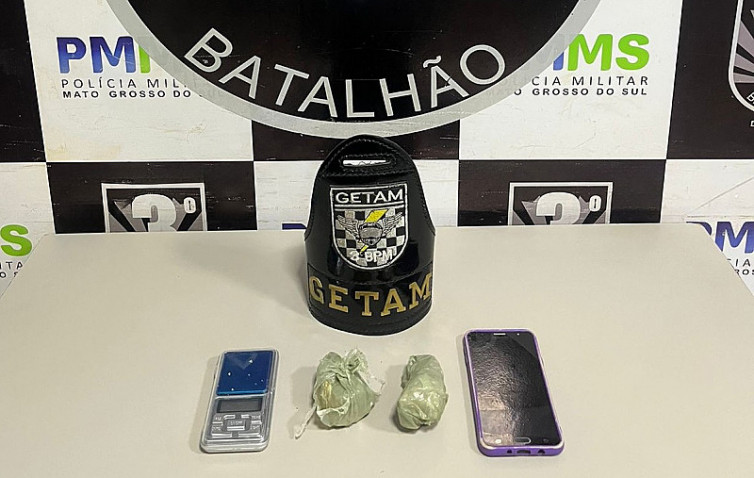 GETAM prende dupla e apreende crack em ação rápida na Vila Cachoeirinha