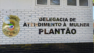 Esposa é agredida pelo marido após pedir silêncio para não acordar o filho