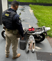 PRF prende morador de Ponta Porã com cocaína escondida em motocicleta na BR-163