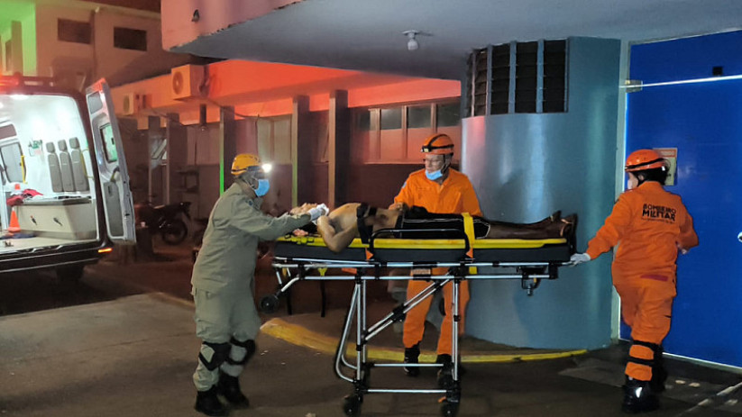 Discussão entre jovens termina em morte com golpe de tesoura no pescoço