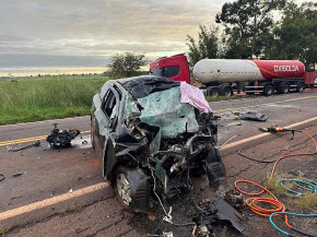 Colisão entre caminhão-tanque e carro mata jovem na BR-376 em MS