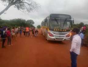 Menino morre atropelado por ônibus escolar em aldeia indígena de Caarapó MS