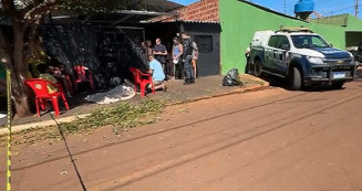 Homem é executado com 11 tiros na frente do filho adolescente