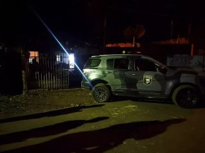 Suspeito de participação em execução morre durante confronto com policiais