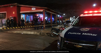 Casal é baleado em ataque a bar e adolescente de 17 anos é apontado como suspeito