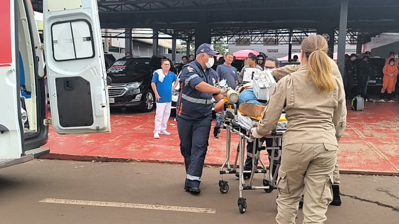 Jovem de 19 anos morre após ser baleado em garagem de veículos durante ataque