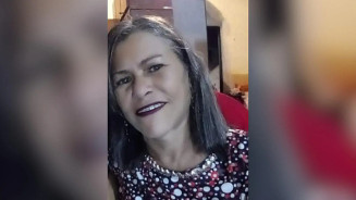Mulher é encontrada morta dentro de casa e companheiro é preso suspeito de feminicídio