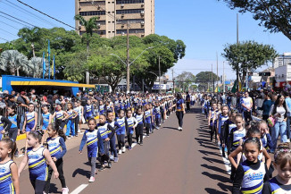 Prefeitura de Dourados atraí mais de 30 mil pessoas para o desfile cívico-militar de 7 de Setembro