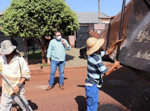 Tapa-buracos: Semsur deve utilizar até sexta (9) cerca de 55 toneladas de massa asfáltica na Vila Toscana
