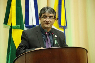 Juscelino Cabral solicita melhorias nos bairros de Dourados