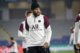 Neymar condena racismo após adiamento do jogo do PSG: 'Vidas Negras Importam'