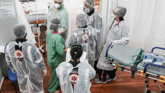 Mais da metade dos internados em UTI tem menos de 60 anos