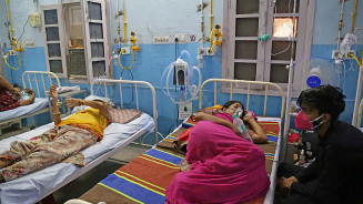 Índia registra menor aumento diário em casos de covid-19 em 45 dias