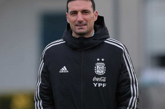 Técnico da Argentina prevê bom jogo na decisão contra o Brasil: 'Para desfrutar'