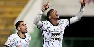 Fora de casa, Corinthians consegue três pontos em cima da Chapecoense