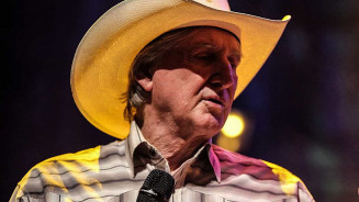 PF faz buscas contra Sérgio Reis e deputado Otoni de Paula