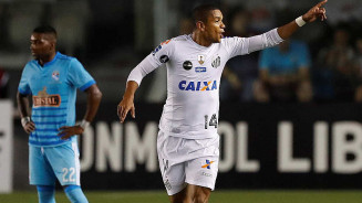 Robinho tentou impedir conversa de amigo com vítima, diz transcrição