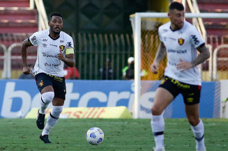 Sport e Chapecoense empatam sem gols e seguem ameaçados pelo rebaixamento