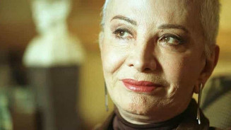 Glória Menezes volta a morar no Rio após morte de Tarcísio Meira