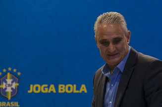 Tite arma Brasil para o Peru com cabeça na Argentina: 'É preciso respeitar leis'