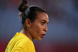 Com chegada de Marta, seleção fica completa para jogos contra Argentina