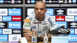 Diego Tardelli tem carro apedrejado e é ameaçado por santistas: 'Cena de terror'