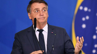 Bolsonaro discutirá com Boris meio ambiente e restrição de viagens antes de assembleia