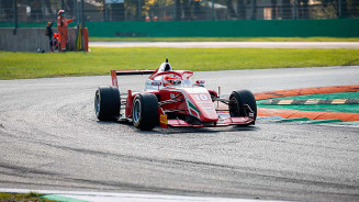 Piloto brasileiro perde vaga na F-3 para irmão de Leclerc e gera mobilização